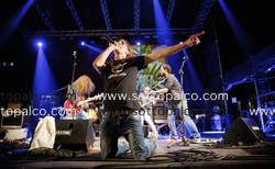 Foto concerto live ETRUSCHI FROM LAKOTA 
Live Rock Festival 
Giardini Ex Fierale 
Acquaviva 7 settembre 2016 
 
Â© Andrea Veroni/SottoPalco