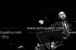 Foto concerto live JOE BASTIANICH 
The Mixtape 
Con Mike Seay, Roberto Esposito e Les Babettes. 
Diavolo Rosso 
Asti 16 Dicembre 2014