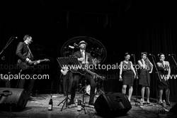 Foto concerto live JOE BASTIANICH 
The Mixtape 
Con Mike Seay, Roberto Esposito e Les Babettes. 
Diavolo Rosso 
Asti 16 Dicembre 2014