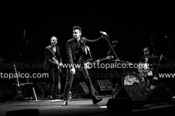 Foto concerto live DIODATO 
feat. Manuel Agnelli, Daniele Silvestri, Rodrigo D'Erasmo,  
Renzo Rubino, Roy Paci 
 
Auditorium Parco della Musica 
Roma 15 aprile 2015