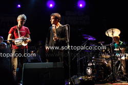 Foto concerto live Roma, 30 giugno 2009 
Roma Incontra il Mondo 2009 -  
Laghetto di Villa Ada 
STEWART COPELAND con NOTTE DELLA TARANTA