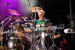 Foto concerto live Roma, 30 giugno 2009 
Roma Incontra il Mondo 2009 -  
Laghetto di Villa Ada 
STEWART COPELAND con NOTTE DELLA TARANTA