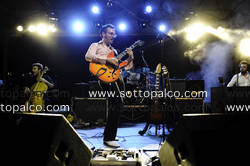 Foto concerto live BRUNORI SAS 
SuperSanto's 
San Lorenzo Estate 
Roma 15 giugno 2012