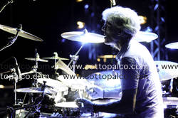 Foto concerto live STEWART COPELAND e STANLEY CLARKE 
Roma Incontra il Mondo 
Laghetto di Villa Ada 
Roma 17 luglio 2012