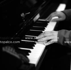 Foto concerto live MANUEL AGNELLI e RODRIGO D'ERASMO 
ROCKSTERIA 
Locanda dei Matteini 
Roma 13 gennaio 2013