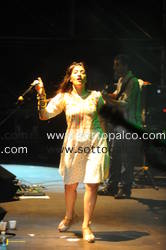 Foto concerto live HINDI ZAHRA 
Main Stage 
ITALIAWAVE 2010 
Livorno 21 luglio 2010